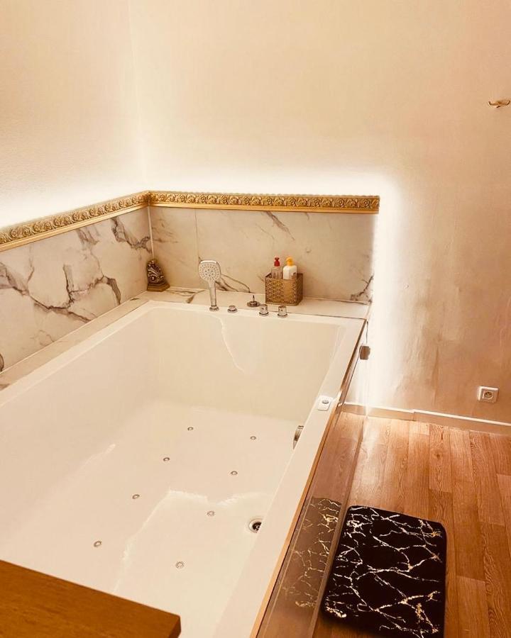 Jacuzzi 4