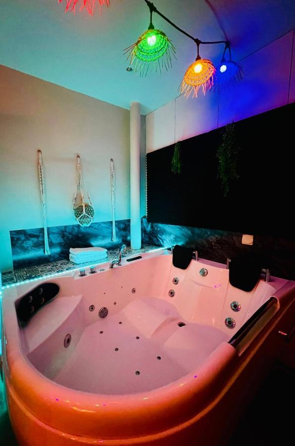 Jacuzzi 4 Aparthotel Parijs